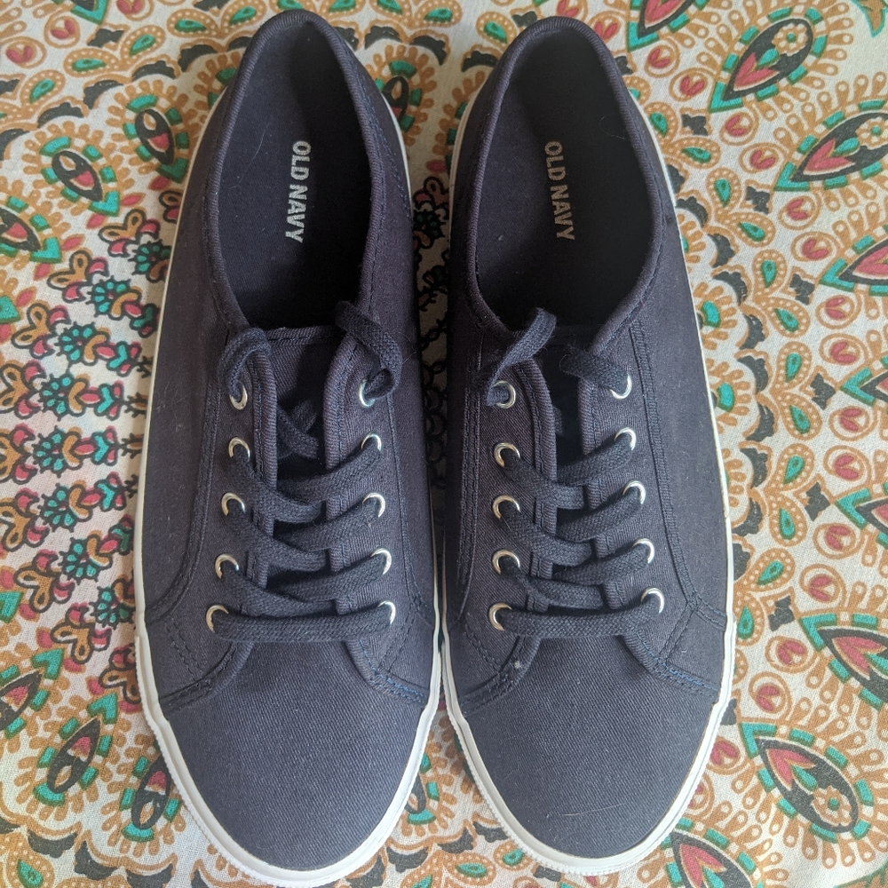 Old Navy Casual Sneakers